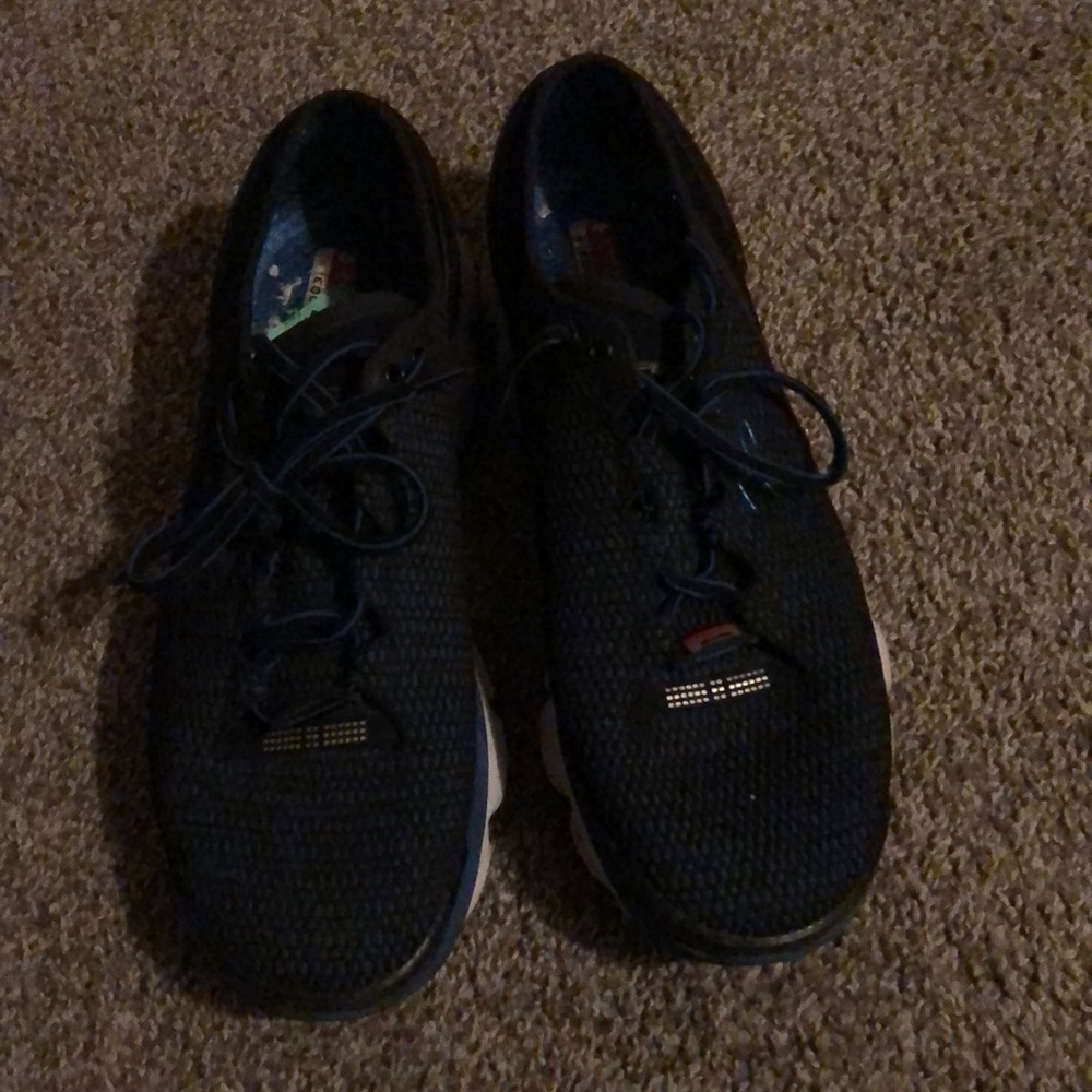 Men under amour shoes